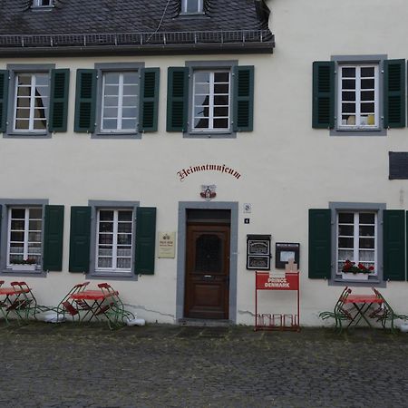 Münstermaifeld Stiftsherrenhaus מראה חיצוני תמונה