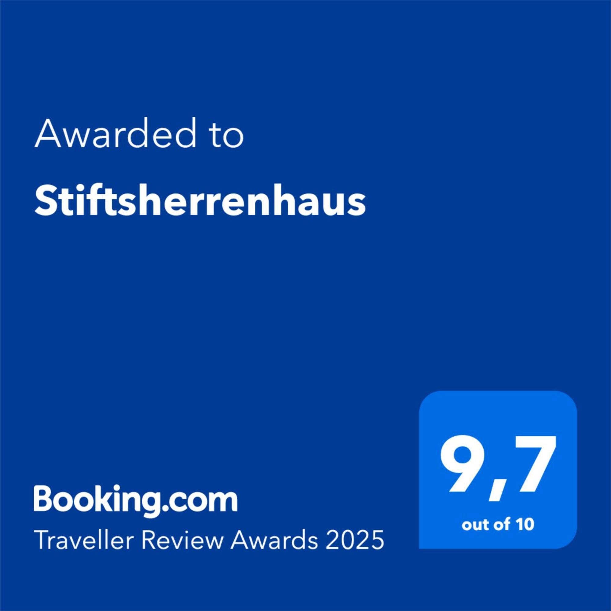 Münstermaifeld Stiftsherrenhaus מראה חיצוני תמונה