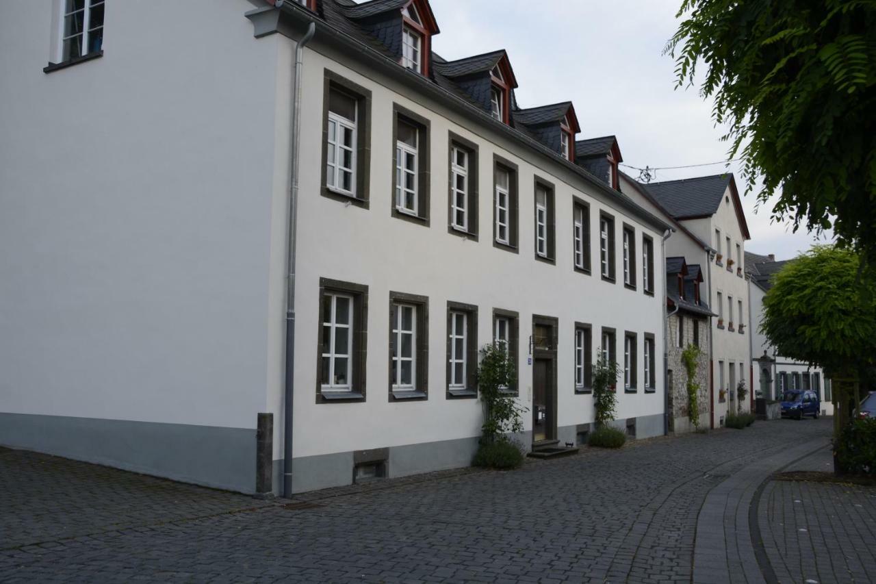 Münstermaifeld Stiftsherrenhaus מראה חיצוני תמונה